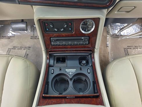Used 2004 Cadillac Escalade ESV Platinum AWD/4WD image 42
