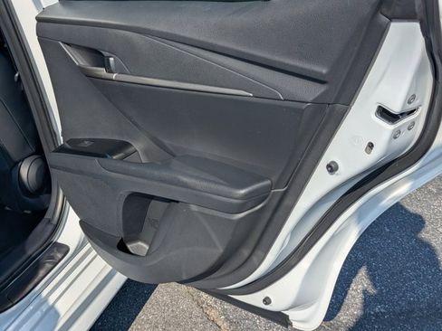 Used 2025 Toyota Camry SE image 15