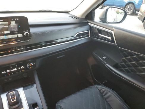 Used 2022 Mitsubishi Outlander SEL image 3