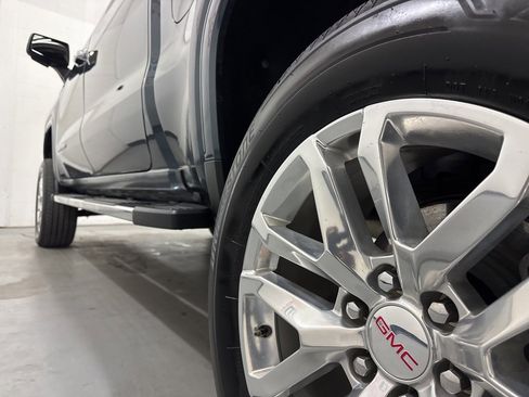 Used 2019 GMC Sierra 1500 SLT image 18