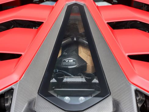 Used 2019 Lamborghini Aventador SVJ AWD/4WD image 63