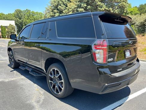 Used 2024 Chevrolet Suburban RST w/ Luxury Package RWD image 21