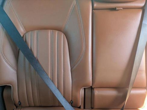 Used 2017 Maserati Levante S image 11