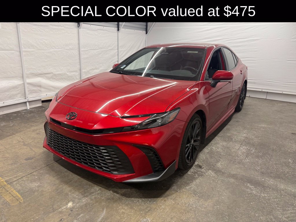 Used 2025 Toyota Camry SE w/ Convenience Package FWD image 3