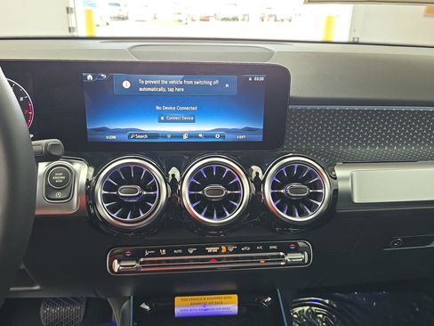 New 2026 Mercedes-Benz GLB 250 4MATIC image 21