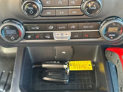 Used 2024 Ford Bronco Heritage Edition AWD/4WD image 29