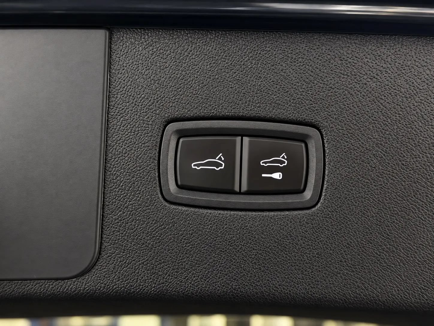 Used 2021 Porsche Cayenne AWD/4WD image 18