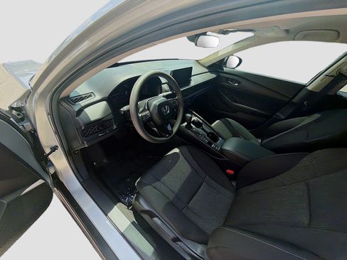 Certified 2024 Honda Accord LX image 9