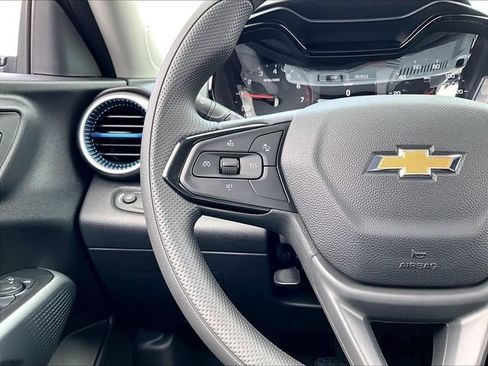 New 2026 Chevrolet Trax LS FWD image 18