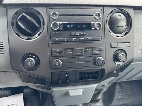 Used 2013 Ford F250 XL w/ PWR Equipment Group AWD/4WD image 22