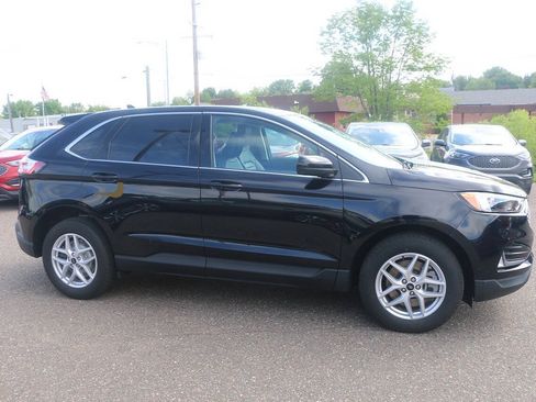 Used 2024 Ford Edge SEL w/ Convenience Package AWD/4WD image 6