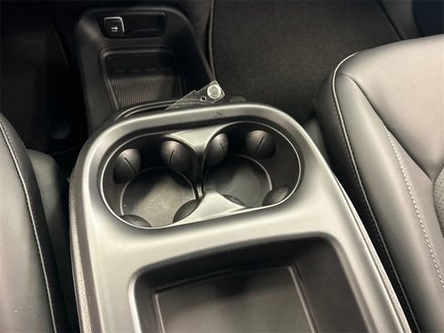 New 2025 Chrysler Pacifica Select image 23