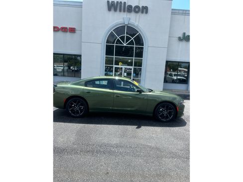 Used 2022 Dodge Charger SXT w/ Blacktop Package RWD image 1