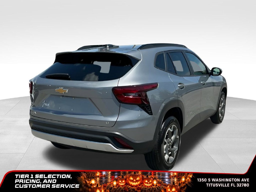 Used 2025 Chevrolet Trax LT w/ LT Convenience Package FWD image 8
