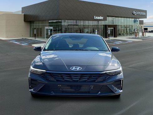 New 2026 Hyundai Elantra SEL FWD image 12