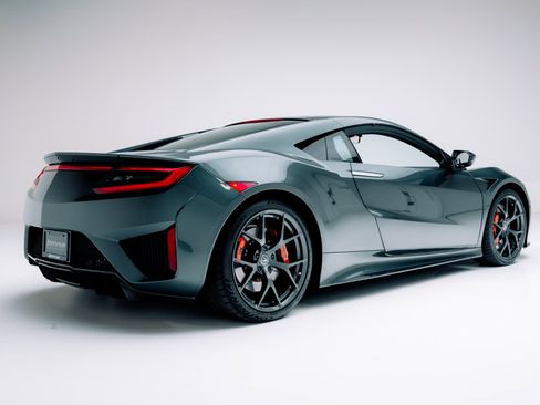 Used 2017 Acura NSX image 5