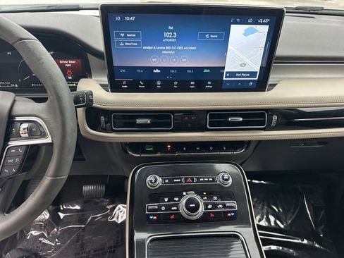 Certified 2022 Lincoln Nautilus Standard w/ Premium Package image 23