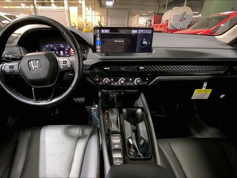 Used 2024 Honda Accord EX-L image 16