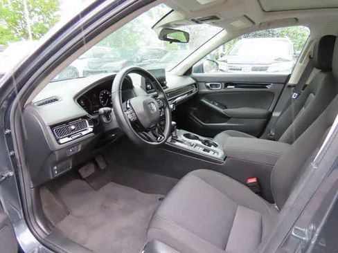 Used 2023 Honda Civic EX image 2