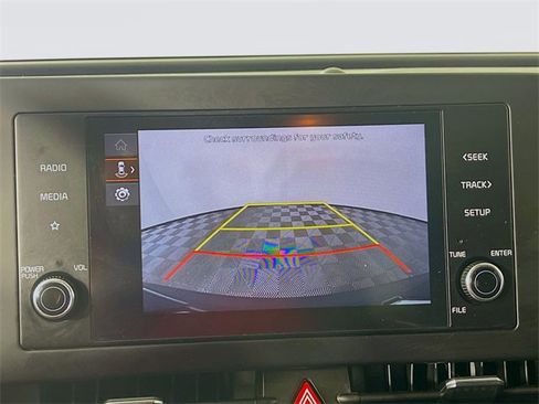 Used 2024 Kia Sportage LX image 14