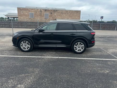Used 2022 Lincoln Corsair FWD image 13