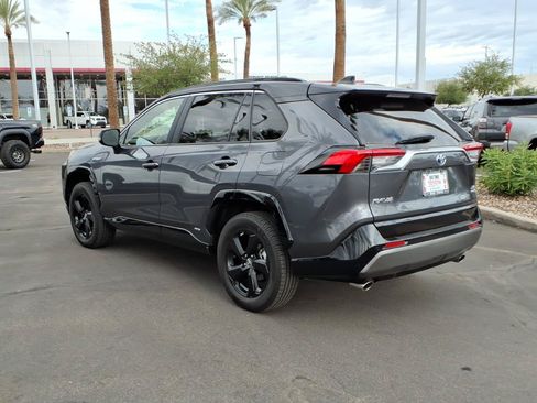Used 2019 Toyota RAV4 XSE AWD/4WD image 6