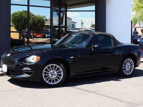 Used 2018 FIAT 124 Spider Classica w/ Technology Group image 3