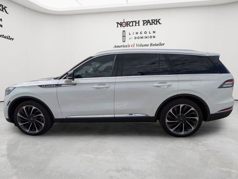 Used 2023 Lincoln Aviator Reserve w/ Equipment Group 201A RWD image 6