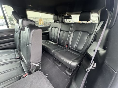 Used 2023 Jeep Wagoneer Series II AWD/4WD image 16