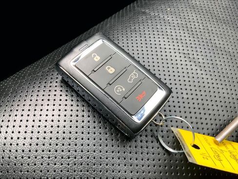 Used 2023 Jeep Wagoneer L 4WD image 14