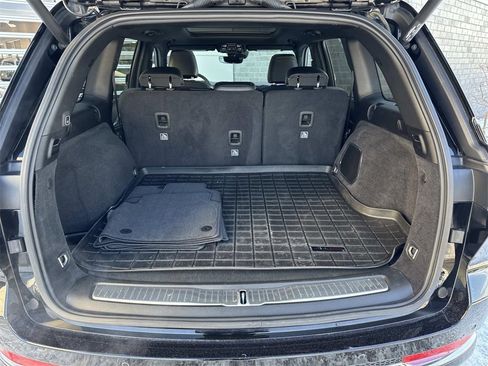 Used 2023 Jeep Grand Cherokee Overland image 6