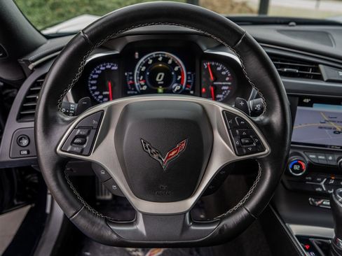 Used 2016 Chevrolet Corvette Stingray image 5