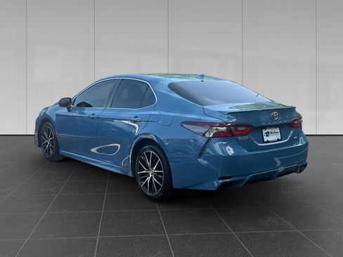 Used 2023 Toyota Camry SE w/ Convenience Package FWD image 3