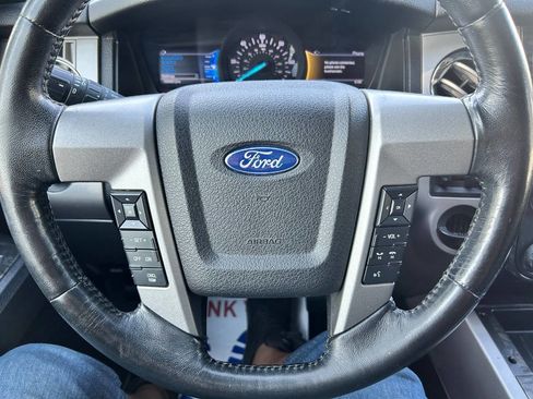 Used 2017 Ford Expedition Limited image 19
