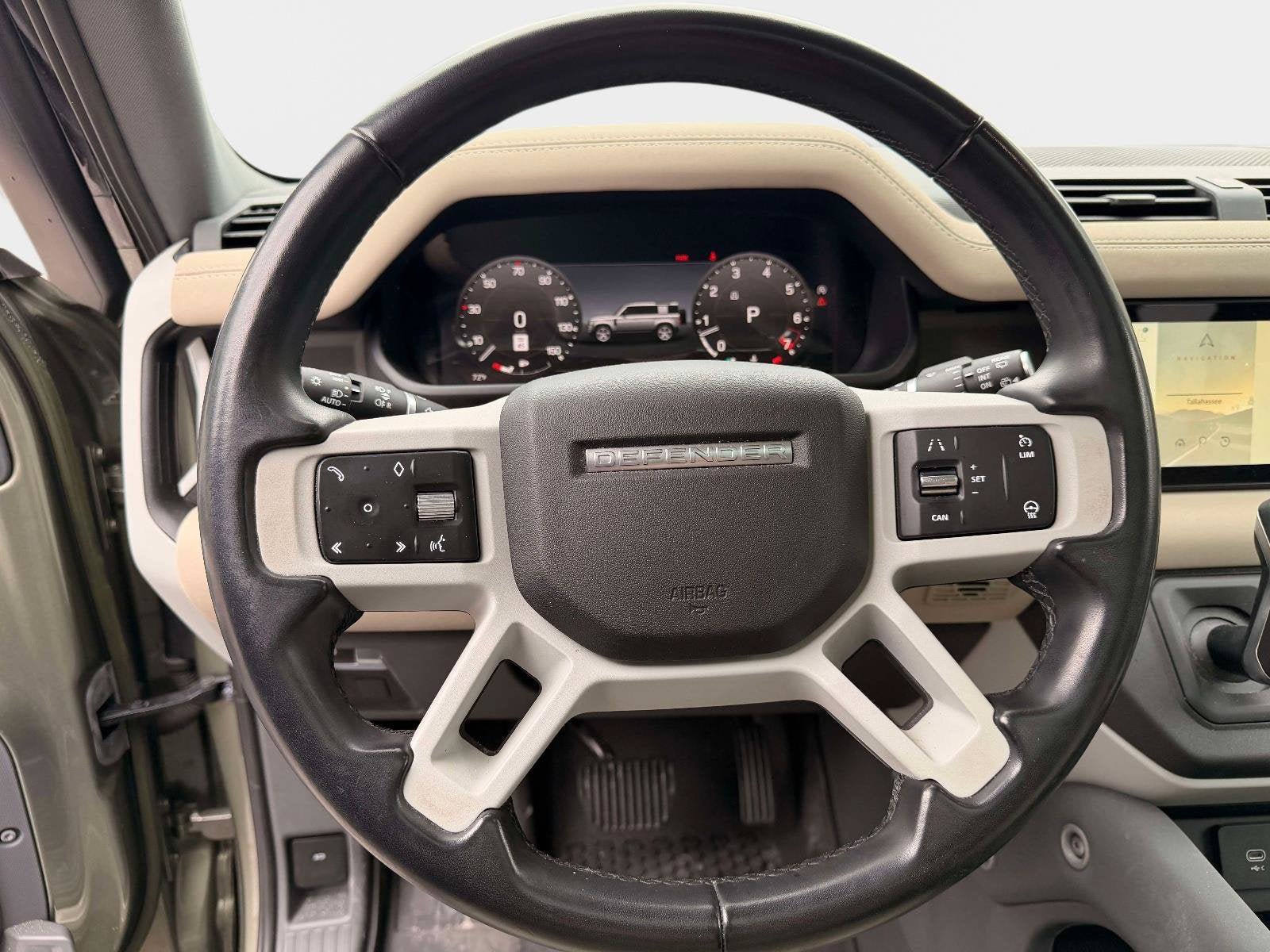 Used 2023 Land Rover Defender 110 SE AWD/4WD image 15