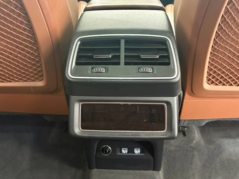 Used 2019 Audi e-tron Prestige AWD/4WD image 29