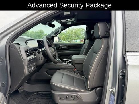 Used 2026 Chevrolet Tahoe Premier AWD/4WD image 8