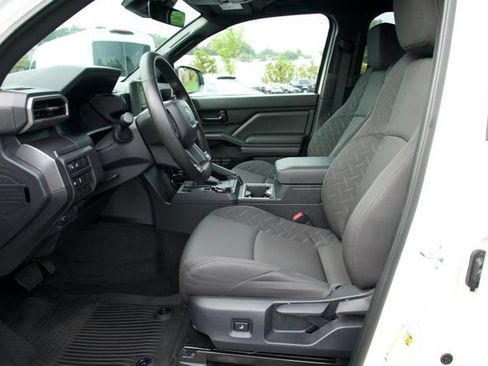 Used 2026 Toyota Tacoma SR5 AWD/4WD image 19