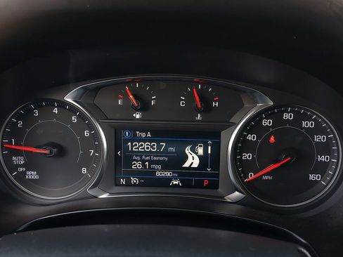 Used 2024 GMC Terrain SLE image 18