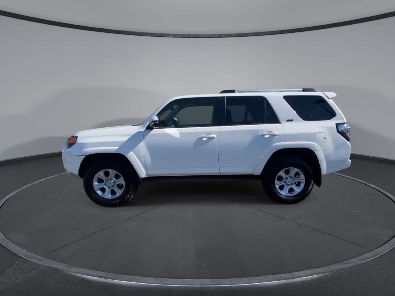 Certified 2021 Toyota 4Runner SR5 Premium w/ Moonroof Package AWD/4WD image 5
