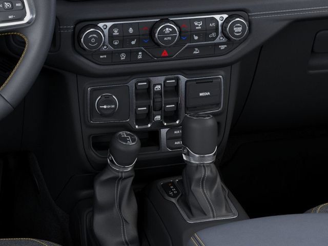 New 2026 Jeep Wrangler Unlimited Sahara AWD/4WD image 33