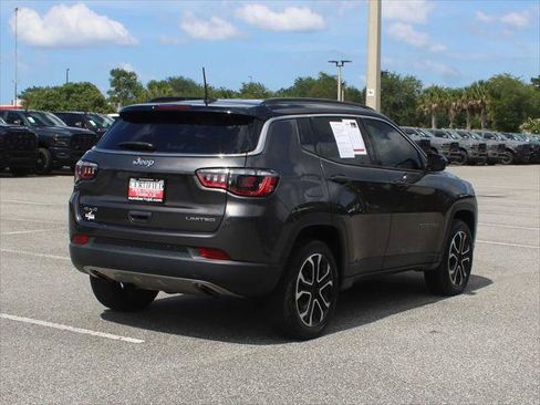 Certified 2023 Jeep Compass Limited AWD/4WD image 3