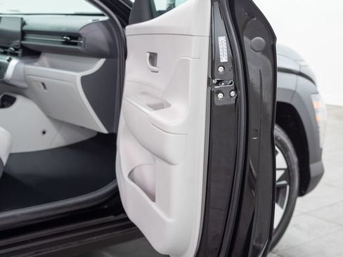 Used 2024 Hyundai Kona SEL FWD image 12