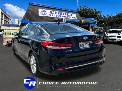 Used 2016 Kia Optima LX w/ Option Group 014 FWD image 5