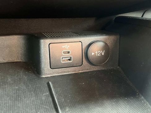 Used 2025 Ford Escape ST-Line image 34