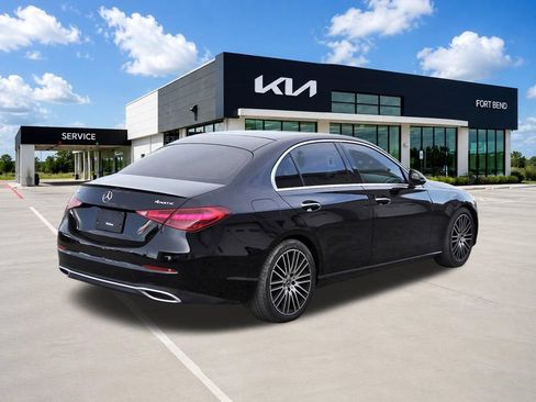 Used 2022 Mercedes-Benz C 300 4MATIC Sedan image 5