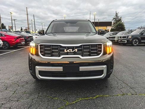New 2025 Kia Telluride S image 4