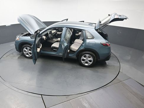 Used 2024 Honda HR-V LX image 41