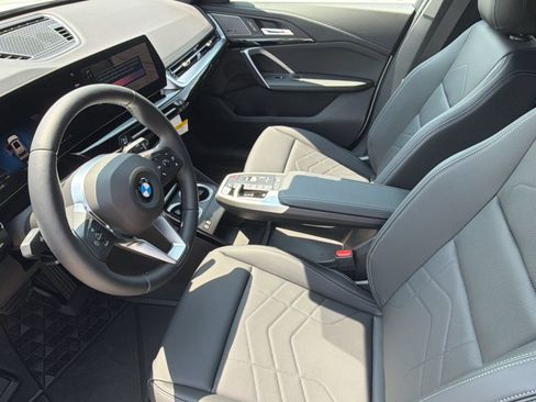 Used 2026 BMW X1 xDrive28i w/ Convenience Package AWD/4WD image 4
