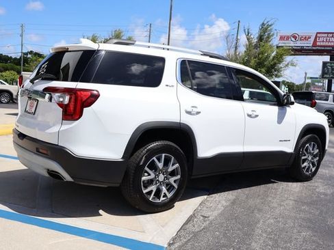 Used 2023 GMC Acadia SLT w/ Technology Package FWD image 7